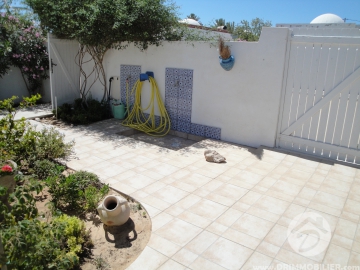 L 126 -                            بيع
                           Villa avec piscine Djerba